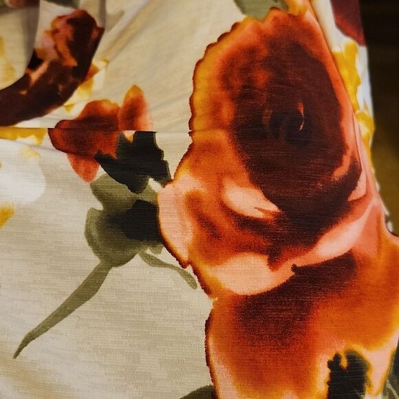 Sew In Love, Made in USA, v-neck, beautiful floral pattern blouse, XL - Picture 6 of 7